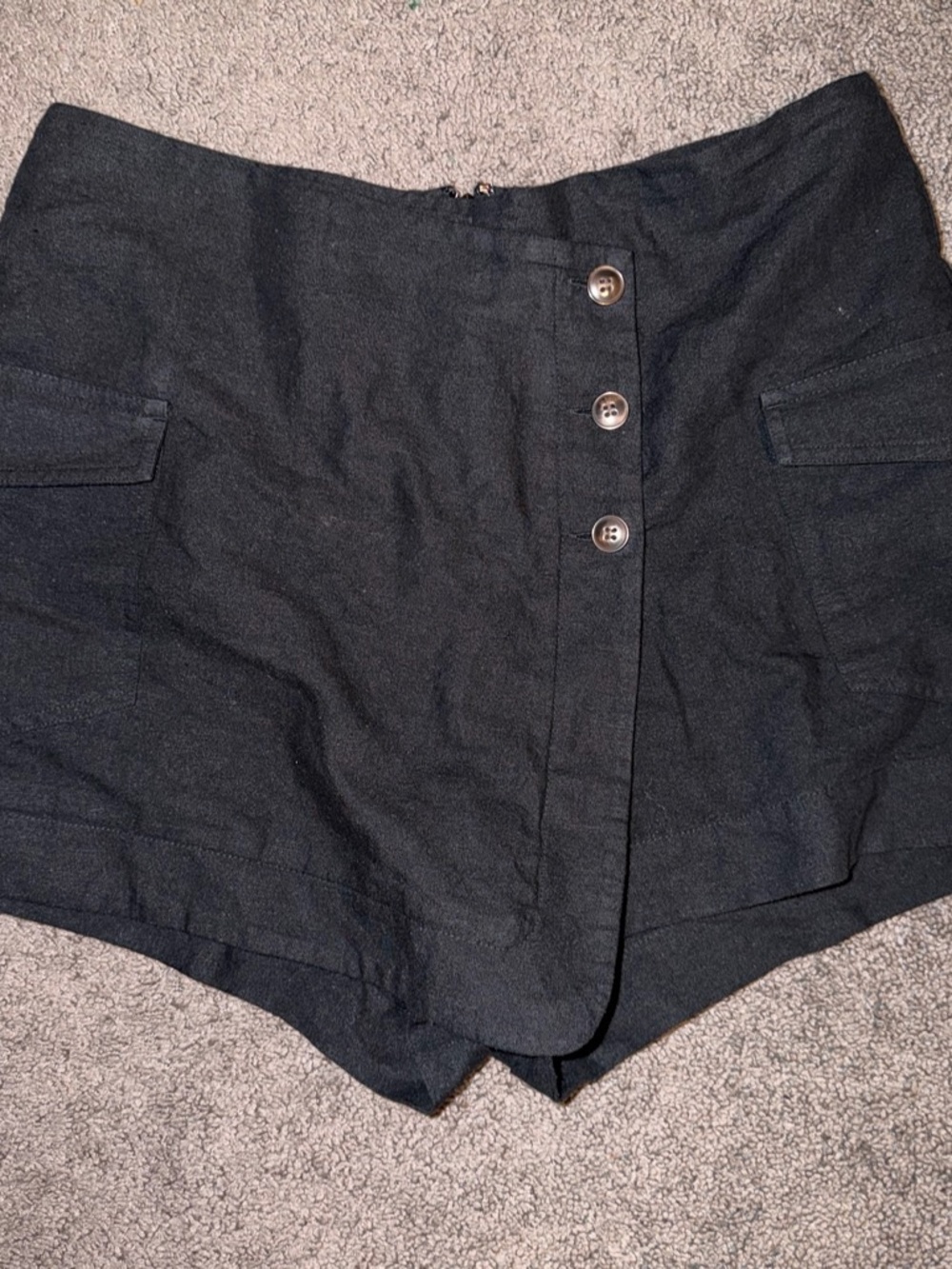 Madewell Black High-Waist Button-Front Shorts